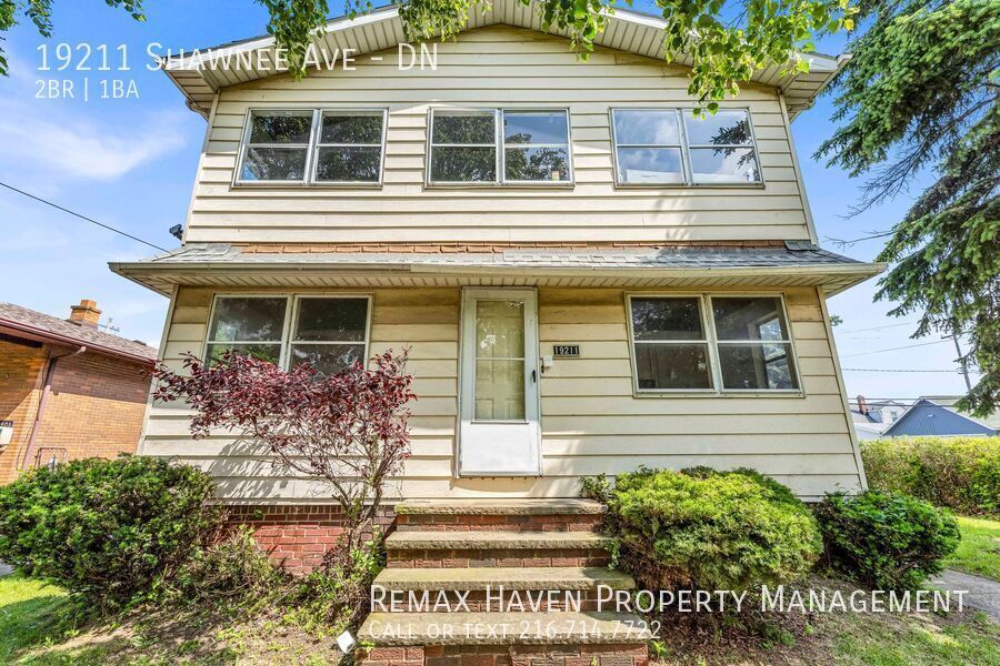19211 Shawnee Ave | DN, Cleveland - Spacious 2 bed 1 bath multi-family home! property image