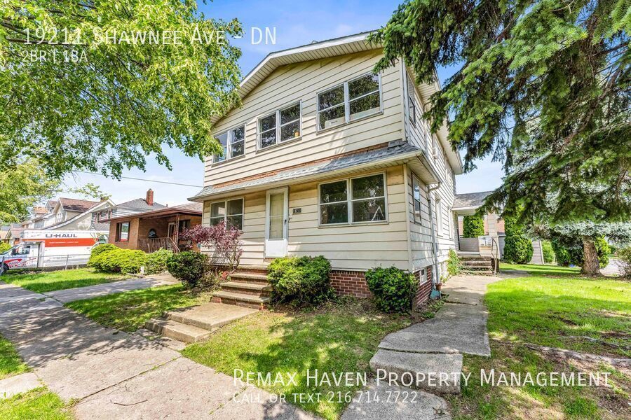 19211 Shawnee Ave | DN, Cleveland - Spacious 2 bed 1 bath multi-family home! property image