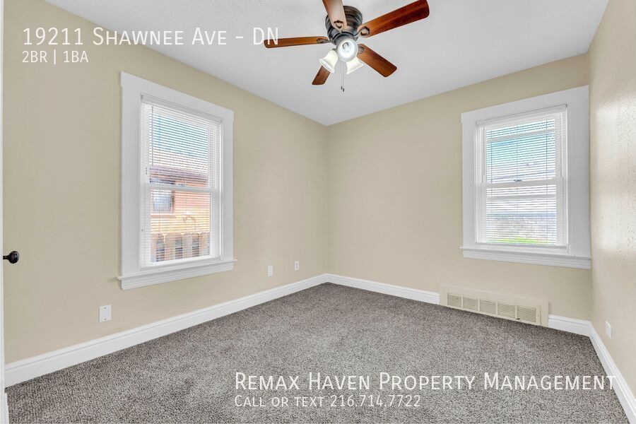 19211 Shawnee Ave | DN, Cleveland - Spacious 2 bed 1 bath multi-family home! property image