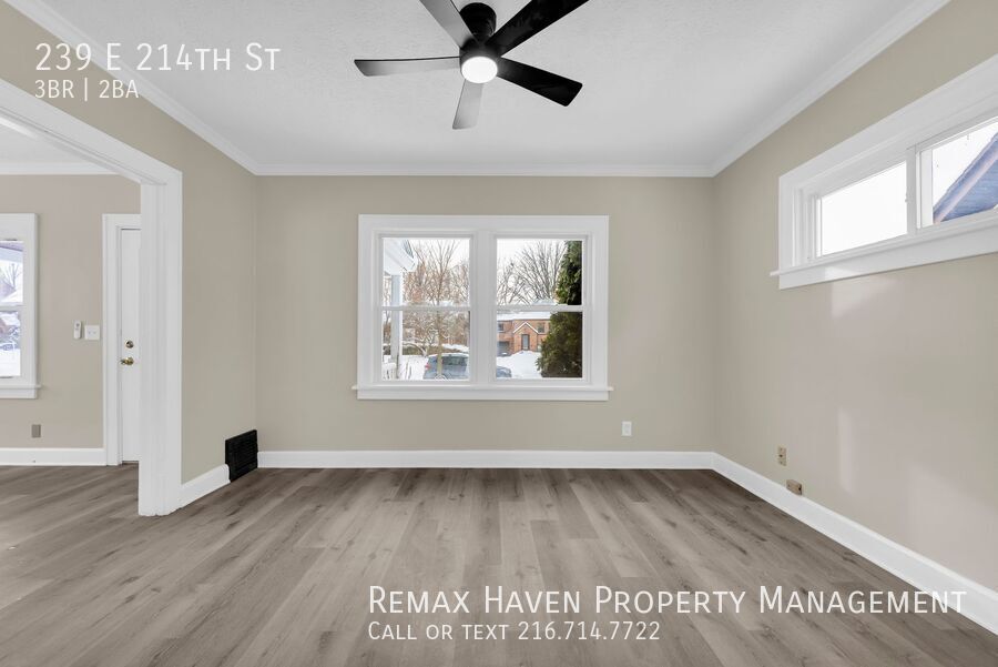 239 E 214th St, Euclid - Spacious 3-bed 2 -bath single-family home! property image