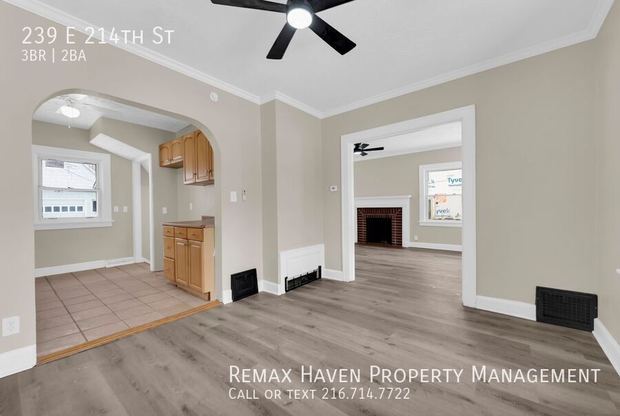 239 E 214th St, Euclid - Spacious 3-bed 2 -bath single-family home! property image
