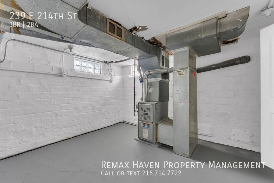 239 E 214th St, Euclid - Spacious 3-bed 2 -bath single-family home! property image