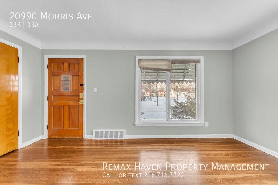 20990 Morris Ave, Euclid - Spacious 3-bed 1-bath single-family home! property image