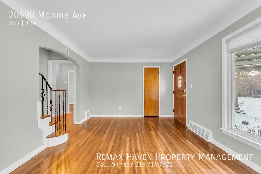 20990 Morris Ave, Euclid - Spacious 3-bed 1-bath single-family home! property image