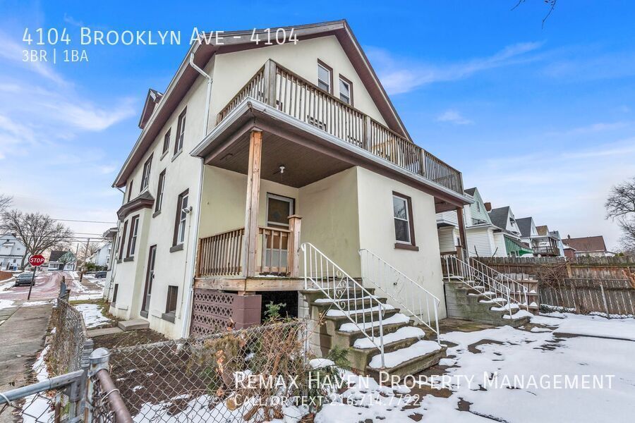 4104 Brooklyn Ave | Left Side, Cleveland - Spacious 3-bed 1-bath multi-family home! property image