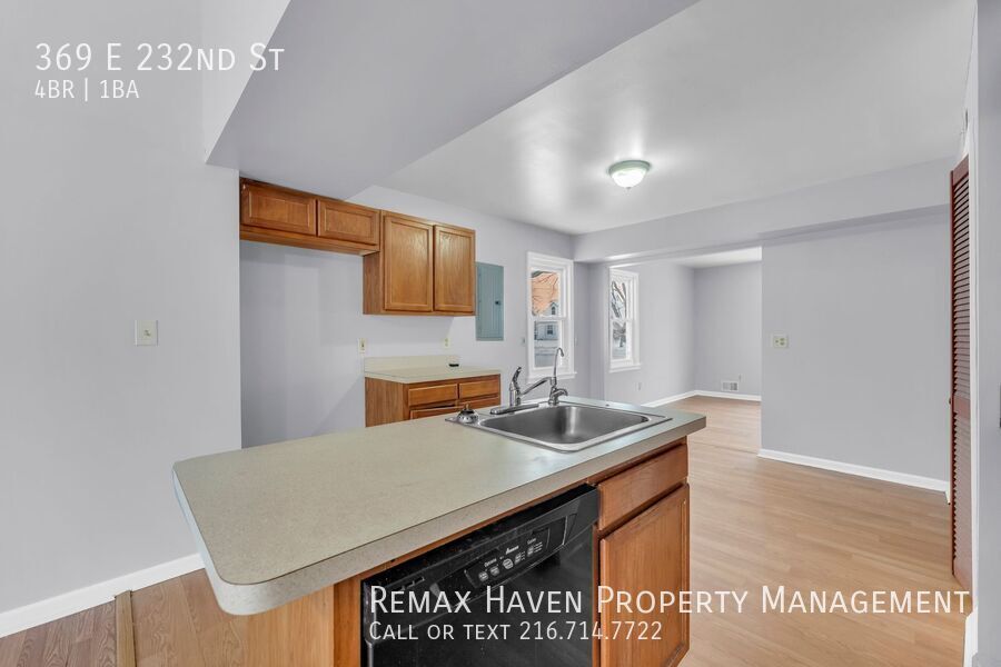 369 E 232nd St, Euclid - Spacious 4-bed 1 -bath single-family home with air conditioning! property image