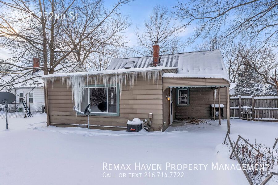 369 E 232nd St, Euclid - Spacious 4-bed 1 -bath single-family home with air conditioning! property image