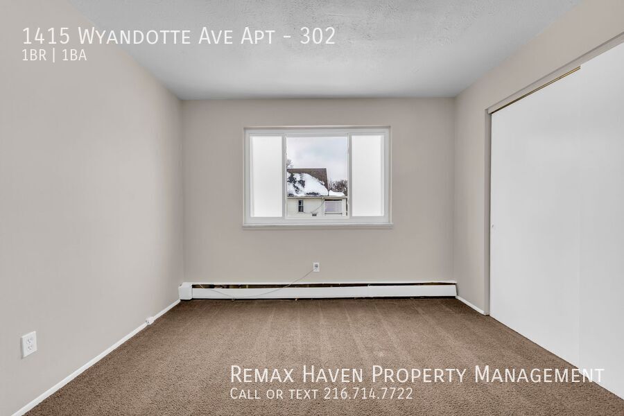 1415 Wyandotte Ave | Apt #302, Lakewood - Spacious 1-bed 1-bath apartment!  property image