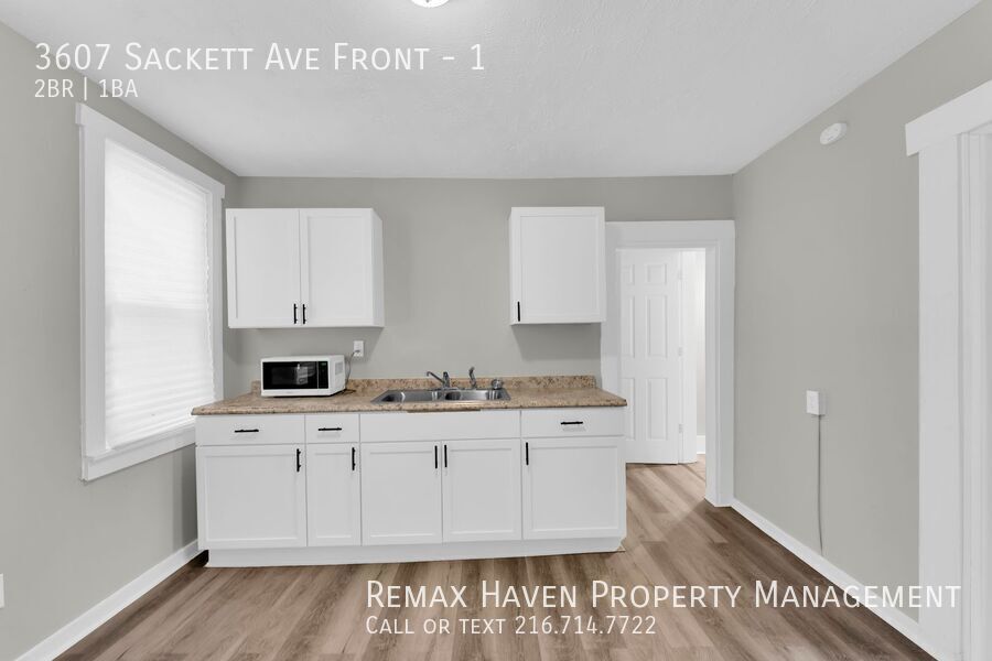 3607 Sackett Ave | Unit 1 Front, Cleveland - Spacious 2-bed 1-bath multi-family home!  property image
