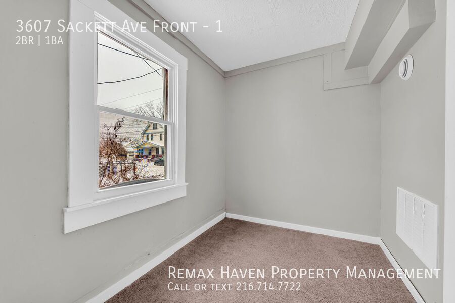 3607 Sackett Ave | Unit 1 Front, Cleveland - Spacious 2-bed 1-bath multi-family home!  property image