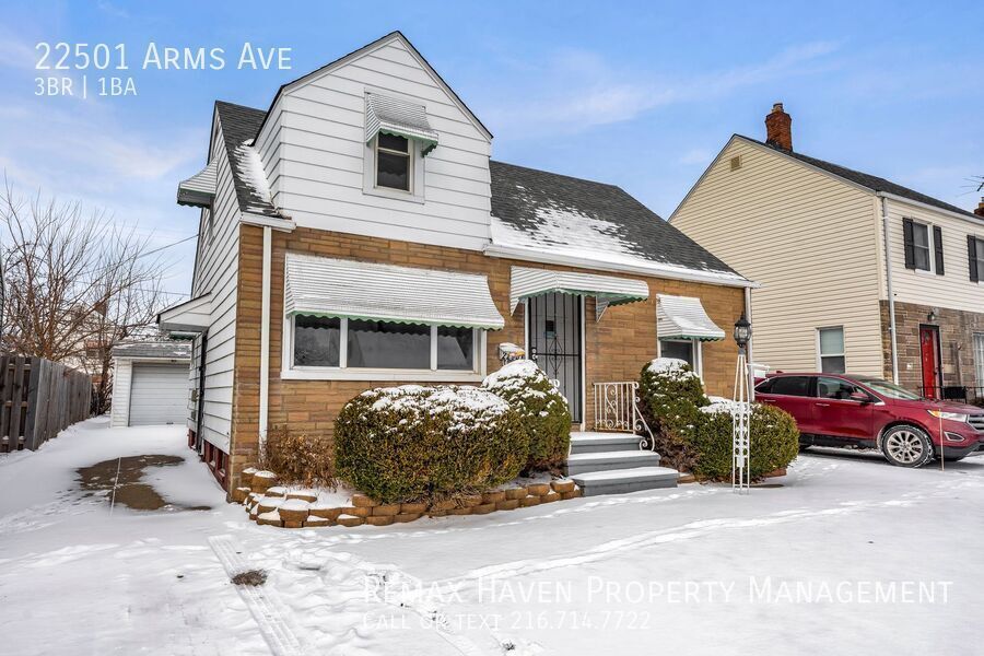 22501 Arms Ave, Euclid - Spacious 3-bed 1-bath single-family home! property image
