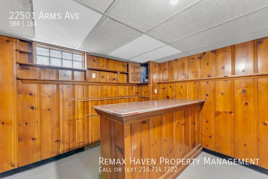 22501 Arms Ave, Euclid - Spacious 3-bed 1-bath single-family home! property image