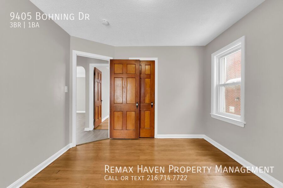 9405 Bohning Dr, Garfield Heights - Spacious 3-bed 1 -bath single-family home! property image