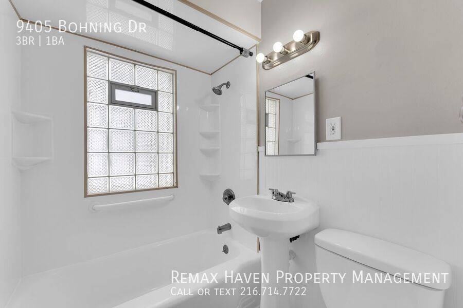 9405 Bohning Dr, Garfield Heights - Spacious 3-bed 1 -bath single-family home! property image