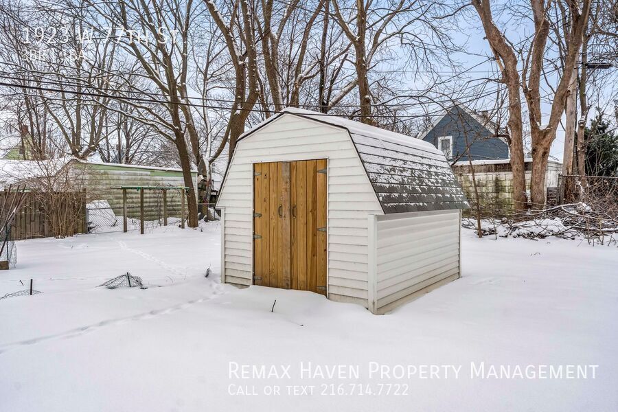 1923 W 77th St, Cleveland - Spacious 3-bed 1 -bath single-family home! property image