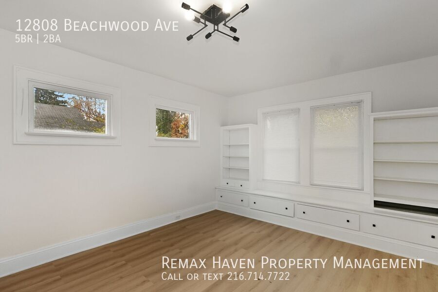 12808 Beachwood Ave, Cleveland - Spacious 5-bed 2-bath single-family home! property image