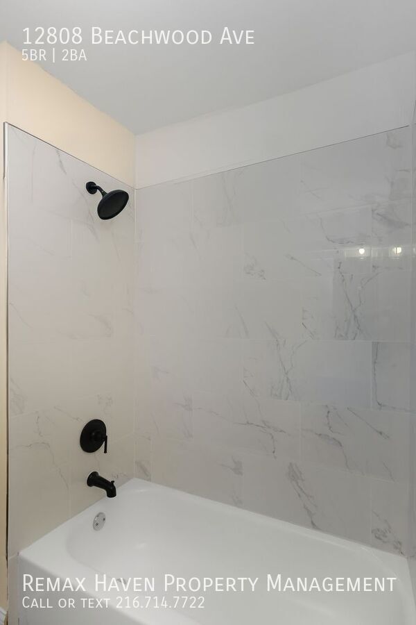 12808 Beachwood Ave, Cleveland - Spacious 5-bed 2-bath single-family home! property image