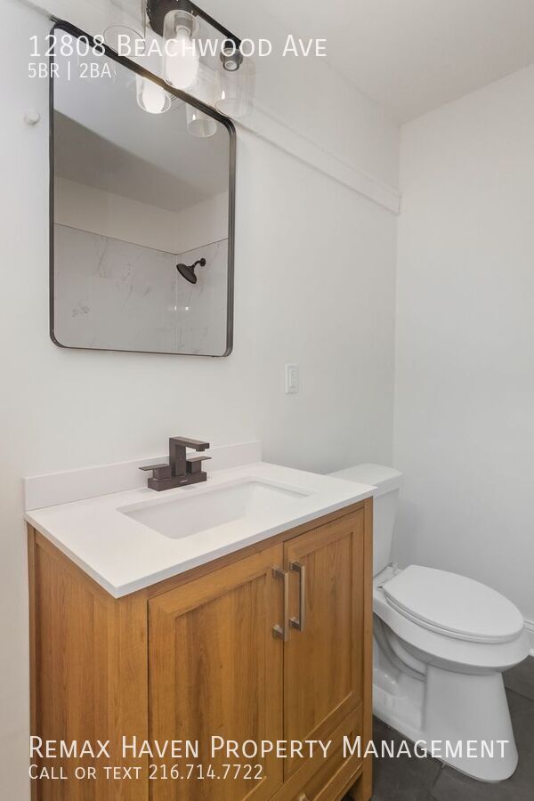 12808 Beachwood Ave, Cleveland - Spacious 5-bed 2-bath single-family home! property image