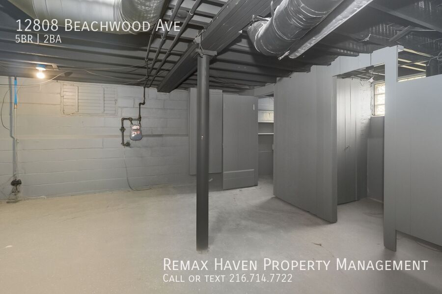 12808 Beachwood Ave, Cleveland - Spacious 5-bed 2-bath single-family home! property image