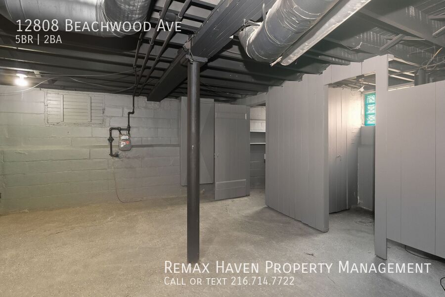 12808 Beachwood Ave, Cleveland - Spacious 5-bed 2-bath single-family home! property image