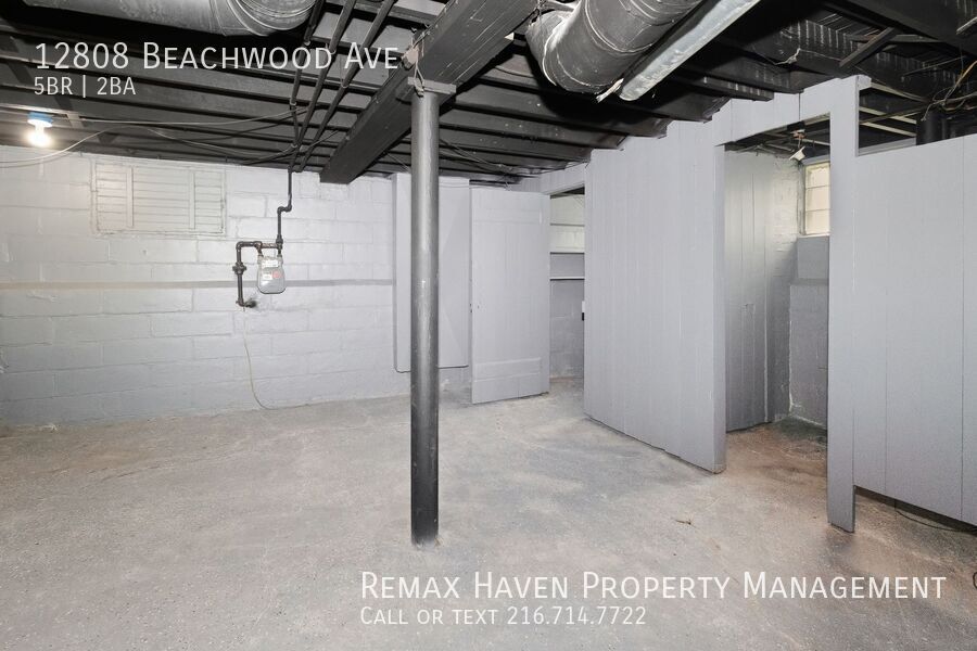12808 Beachwood Ave, Cleveland - Spacious 5-bed 2-bath single-family home! property image