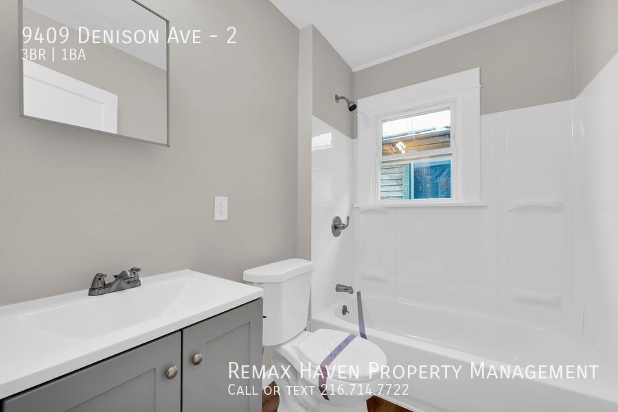 9409 Denison Ave | Apt 2 UP, Cleveland - Spacious 3-bed 1-bath multi-family home! property image
