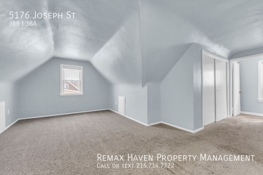 5176 Joseph St, Maple Heights - Spacious 3-bed 2.5 -bath single-family home! property image