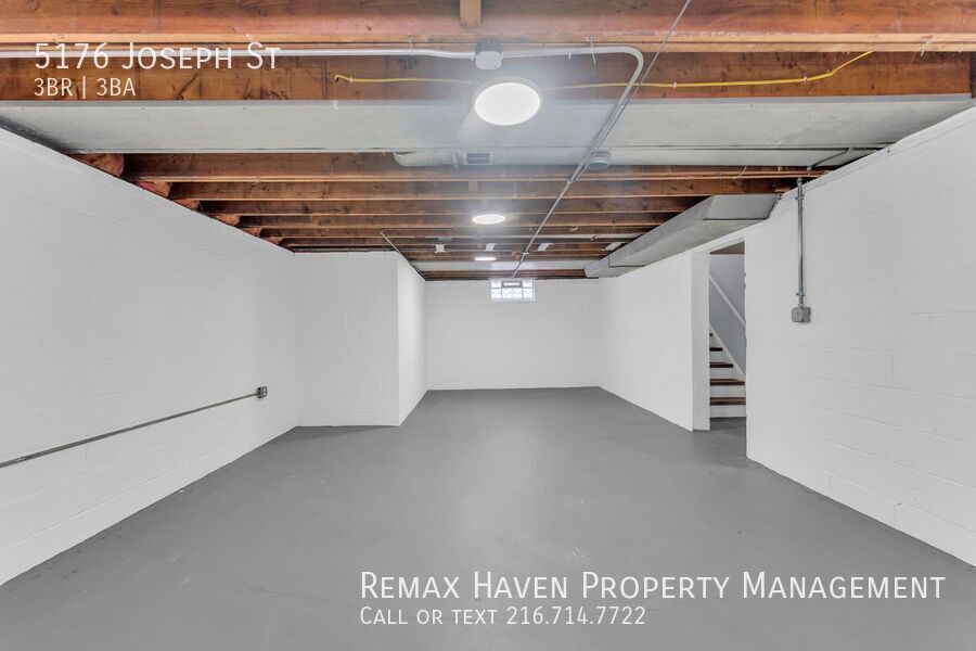 5176 Joseph St, Maple Heights - Spacious 3-bed 2.5 -bath single-family home! property image