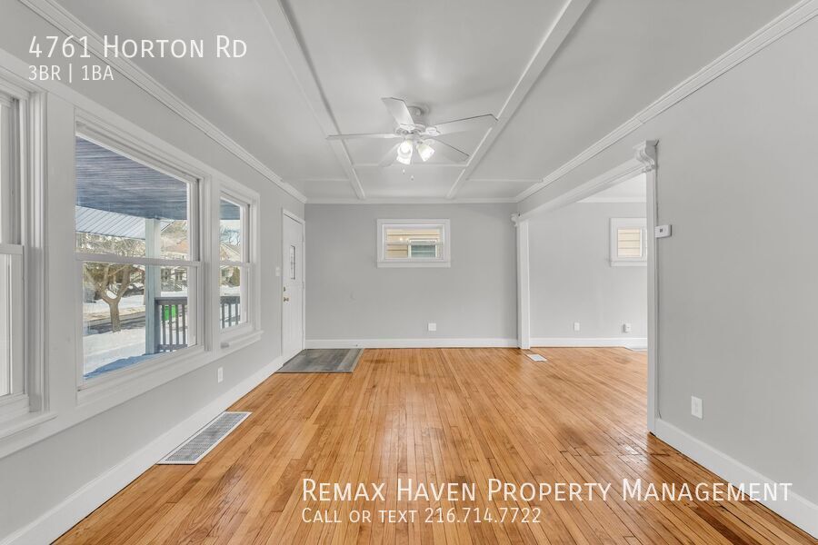 4761 Horton Rd, Garfield Heights - Spacious 3-bed 1-bath single-family home! property image