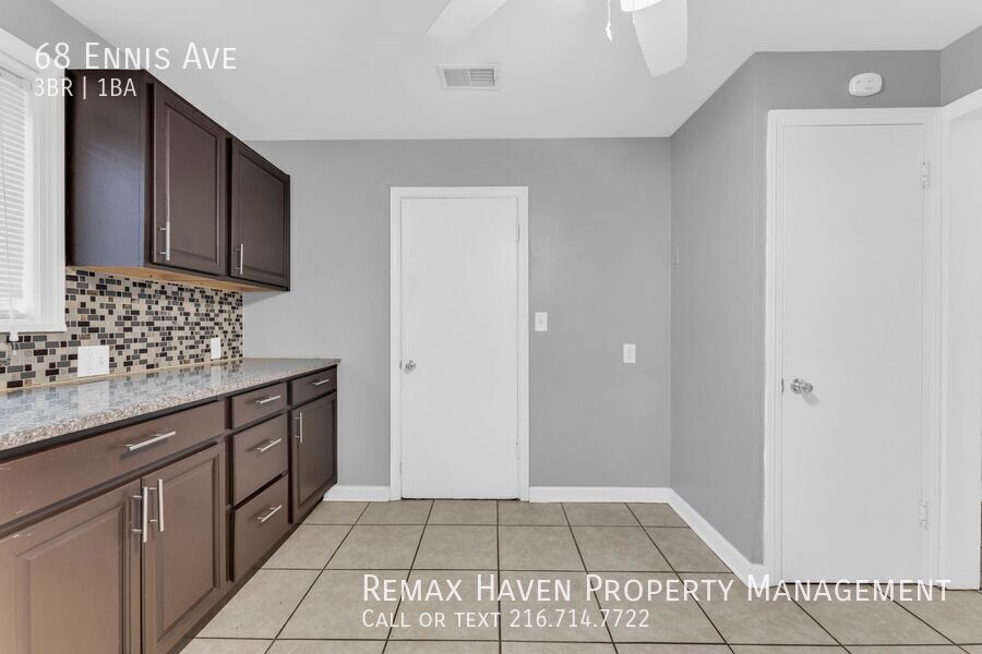 68 Ennis Ave, Bedford - Spacious 3-bed 1-bath single-family home! property image