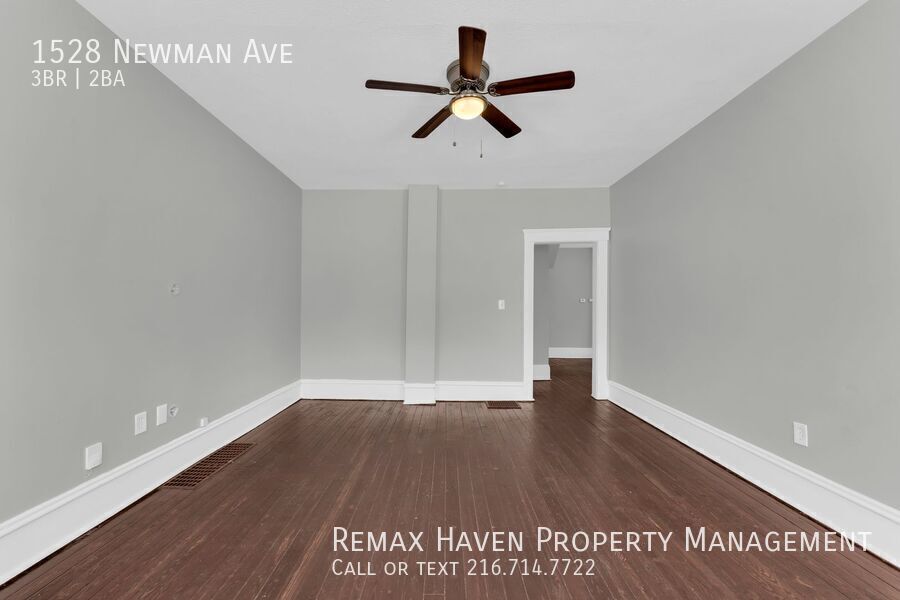 1528 Newman Ave, Lakewood - Spacious 3-bed 2-bath single-family home! property image