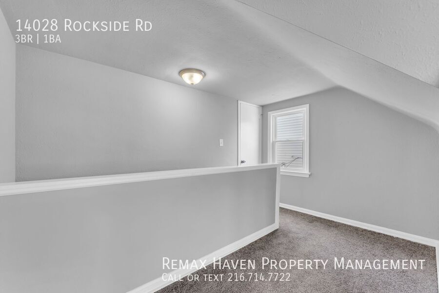 14028 Rockside Rd, Maple Heights - Spacious 3-bed 1-bath single-family home! property image