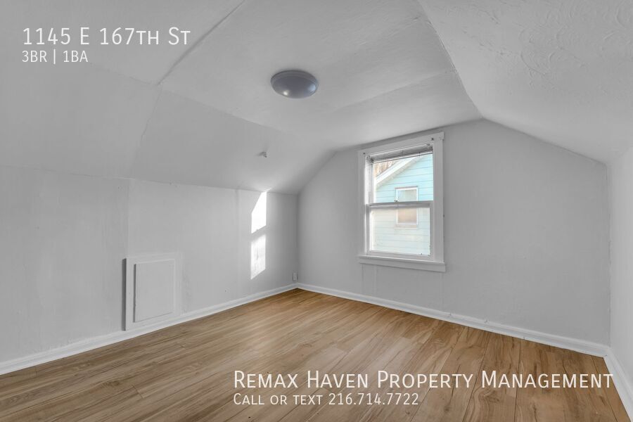 1145 E 167th St, Cleveland - Spacious 3-bed 1-bath single-family home! property image