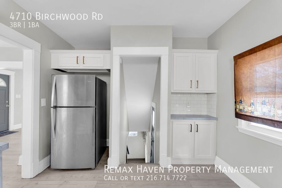 4710 Birchwood Rd, Garfield Heights - Spacious 3-bed 1-bath single-family home! property image