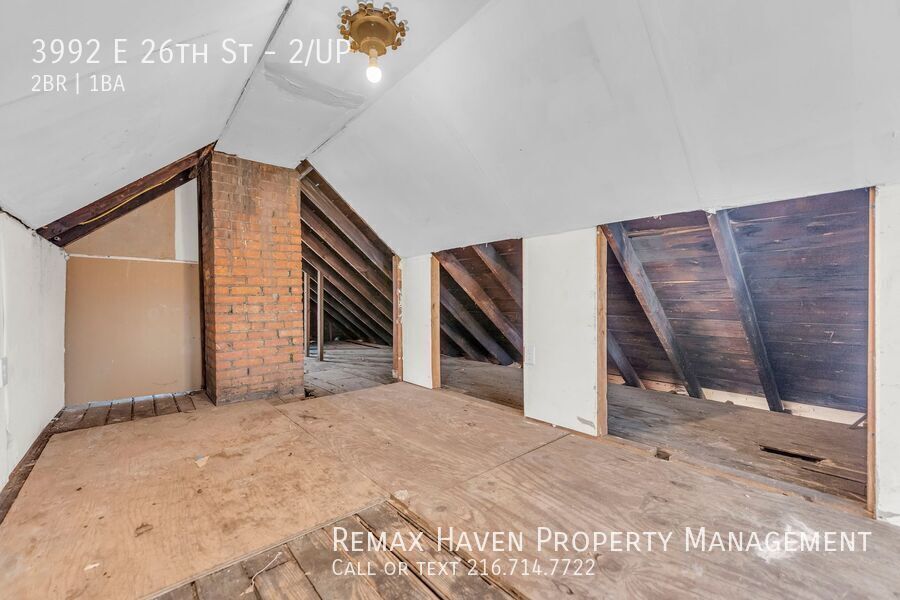 3992 E 26th St | UP, Newburgh Heights - Spacious 2-bed 1-bath multi-family home!  property image