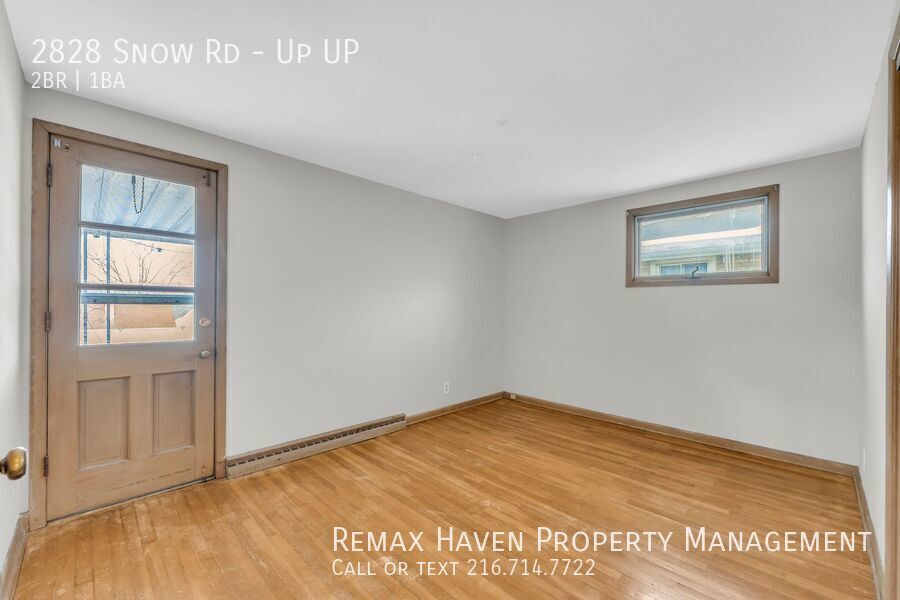 2828 Snow Rd | UP, Parma - Spacious 2-bed 1-bath multi-family home!  property image