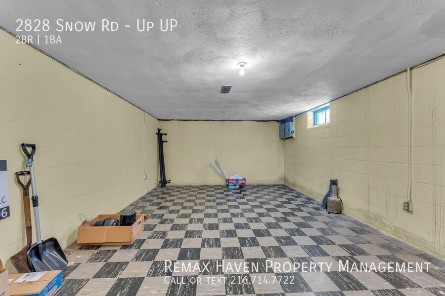2828 Snow Rd | UP, Parma - Spacious 2-bed 1-bath multi-family home!  property image
