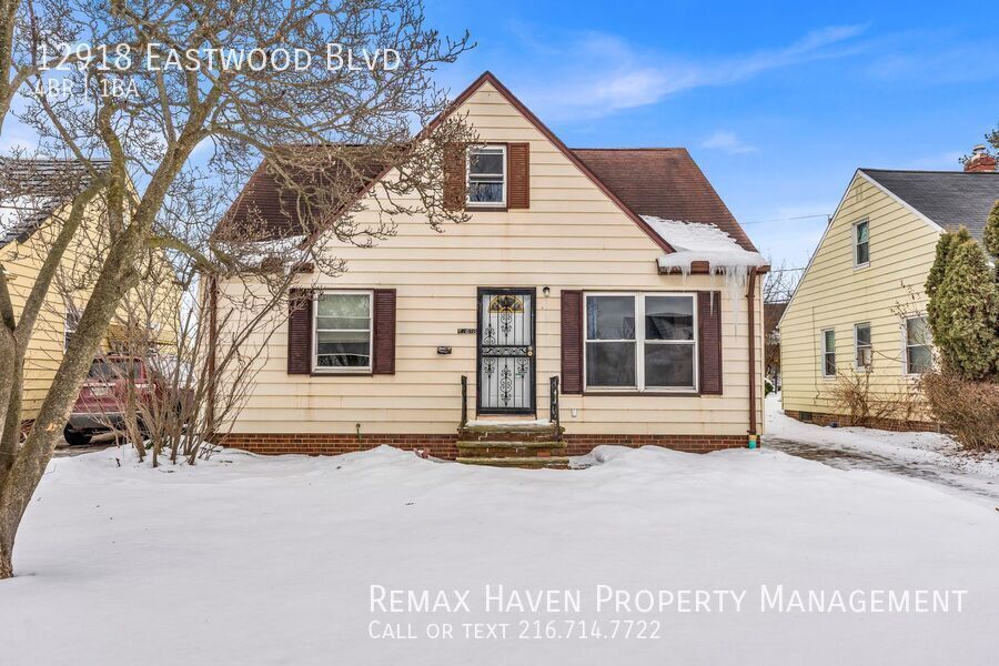 12918 Eastwood Blvd, Garfield Heights - Spacious 4-bed 1-bath single-family home! property image