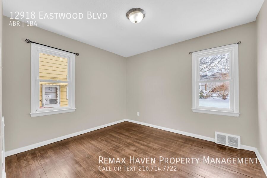 12918 Eastwood Blvd, Garfield Heights - Spacious 4-bed 1-bath single-family home! property image