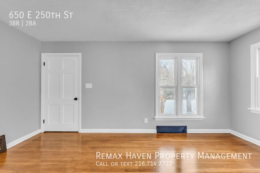 650 E 250th St, Euclid - Spacious 3-bed 2 -bath single-family home! property image