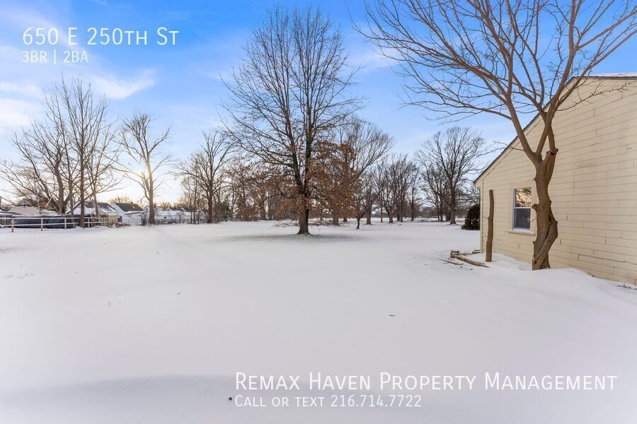 650 E 250th St, Euclid - Spacious 3-bed 2 -bath single-family home! property image