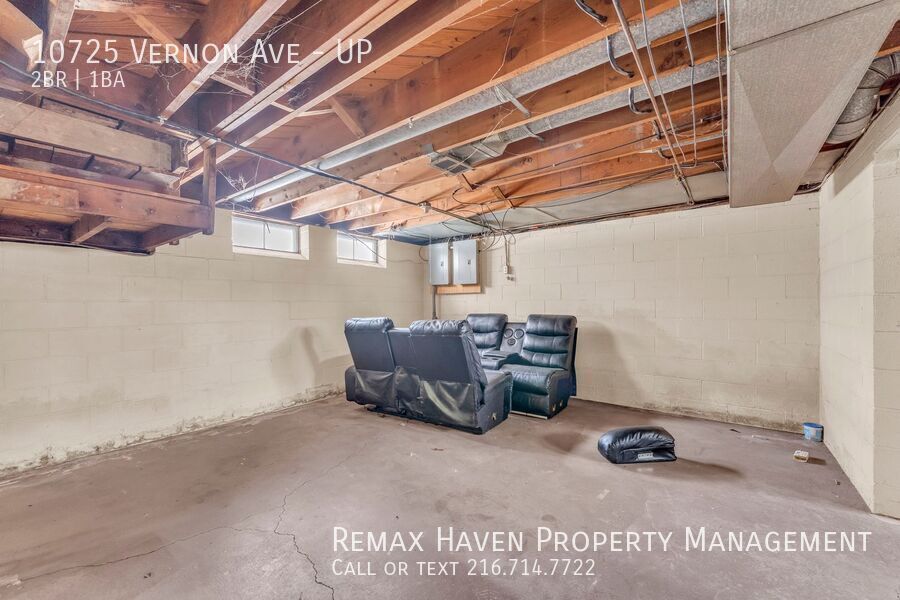 10725 Vernon Ave | UP, Garfield Heights - Spacious 2-bed 1-bath multi-family home! property image