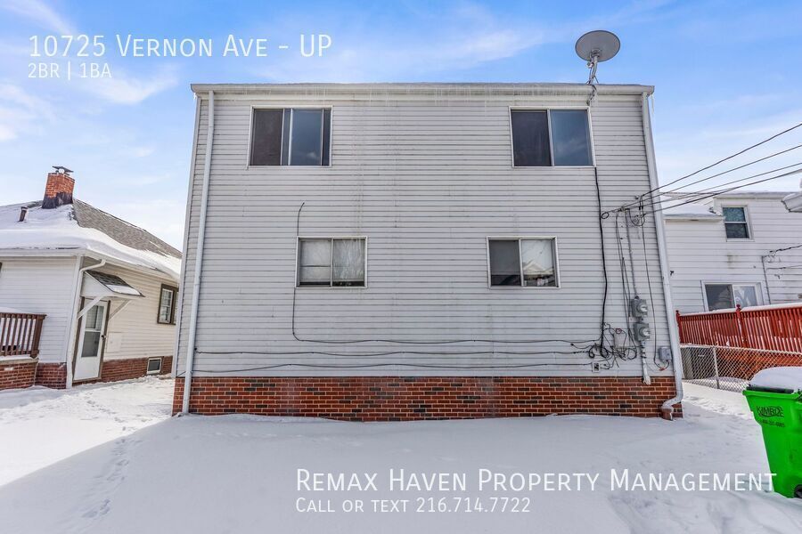 10725 Vernon Ave | UP, Garfield Heights - Spacious 2-bed 1-bath multi-family home! property image