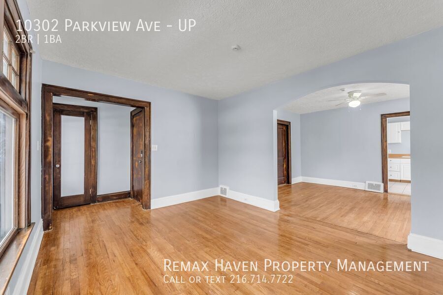 10302 Parview Ave| UP, Garfield Heights - Spacious 2-bed 1-bath multi-family home!  property image