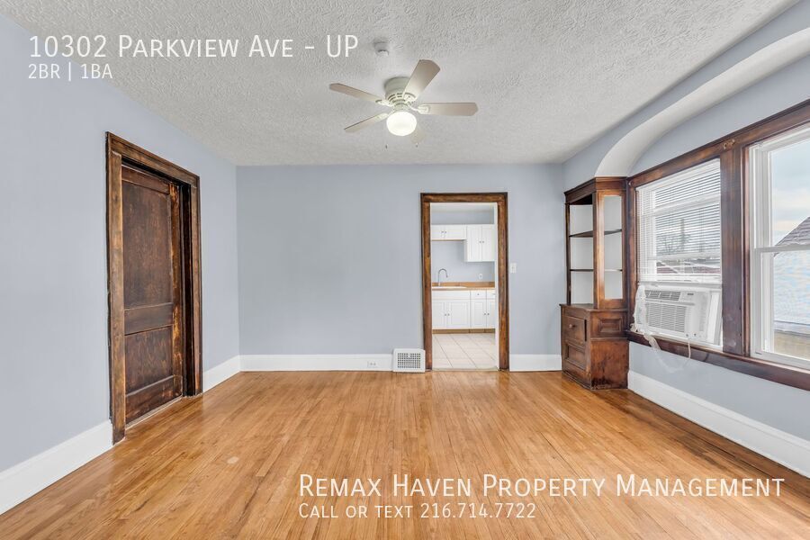 10302 Parview Ave| UP, Garfield Heights - Spacious 2-bed 1-bath multi-family home!  property image