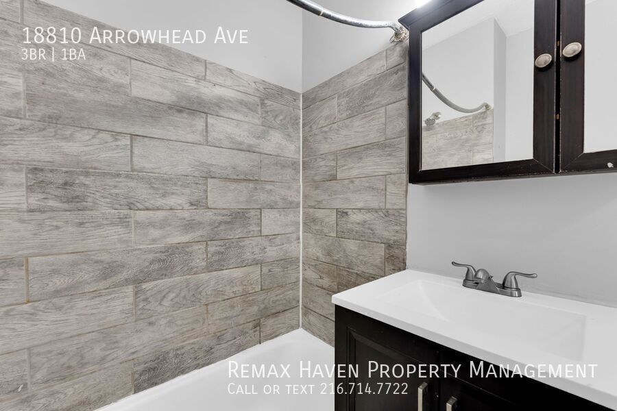 18810 Arrowhead Ave, Cleveland - Spacious 3-bed 1 -bath single-family home! property image