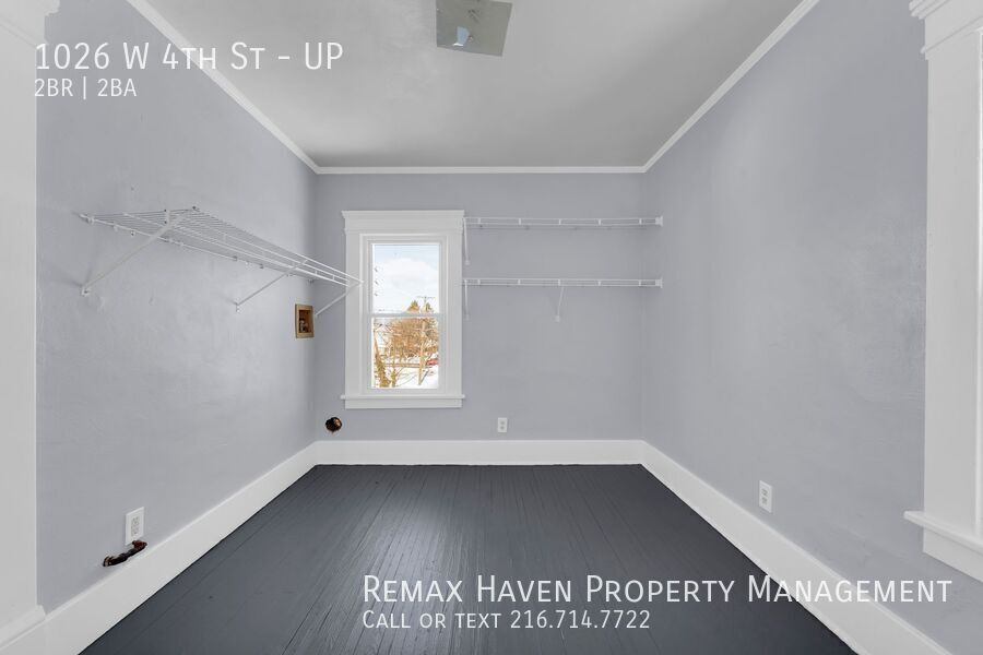 1026 W 4th St | UP, Lorain - Spacious 2-bed 1.5-bath multi-family home!  property image
