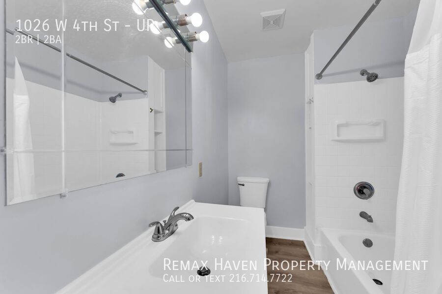 1026 W 4th St | UP, Lorain - Spacious 2-bed 1.5-bath multi-family home!  property image