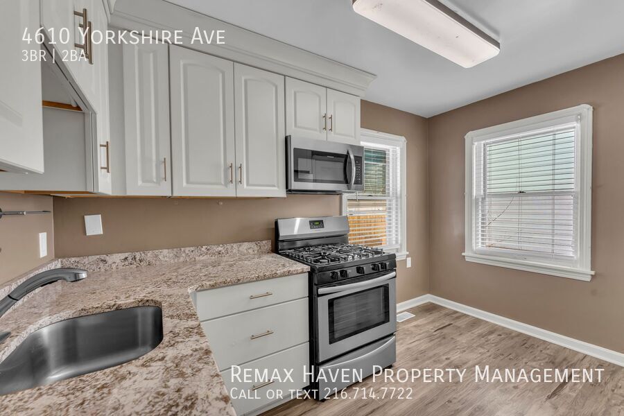 4610 Yorkshire Ave, Parma - Spacious 3-bed 2 -bath single-family home! property image