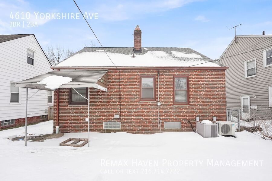 4610 Yorkshire Ave, Parma - Spacious 3-bed 2 -bath single-family home! property image